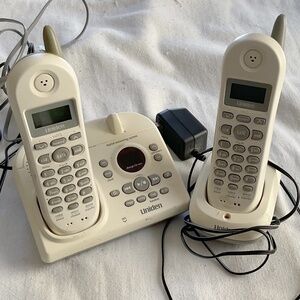 Uniden Cordless Phone Set with Cradles